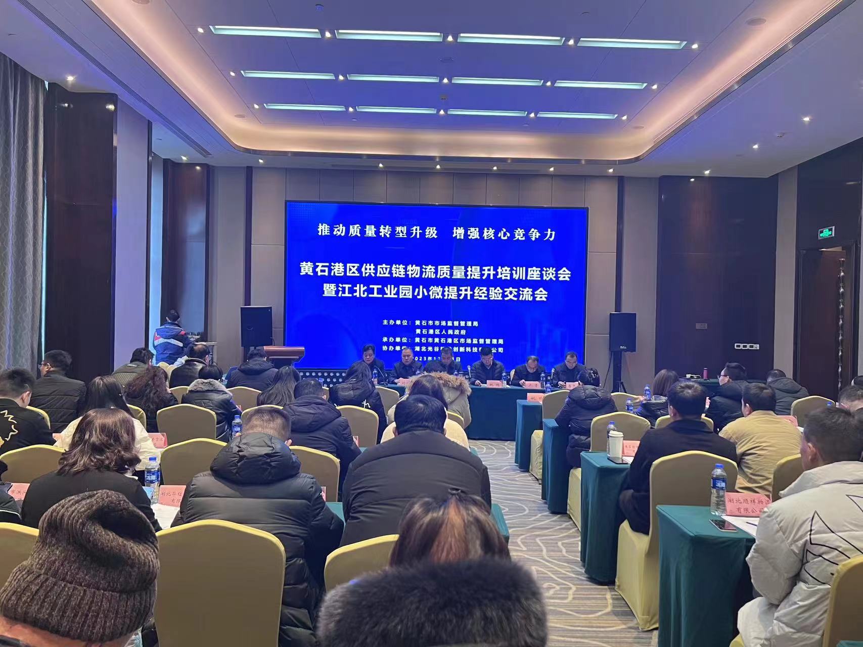 281d053ee4054a48d203f3cb25bf6de.jpg 281d053ee4054a48d203f3cb25bf6de.jpg